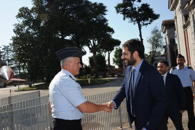 Aeroporto Militare di Napoli Capodichino Angelo Tofalo sottosegretario ministero difesa