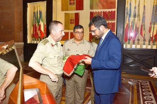 Visita al Sacrario delle Bandiere angelo tofalo sottosegretario difesa movimento 5 stelle governo conte (1)