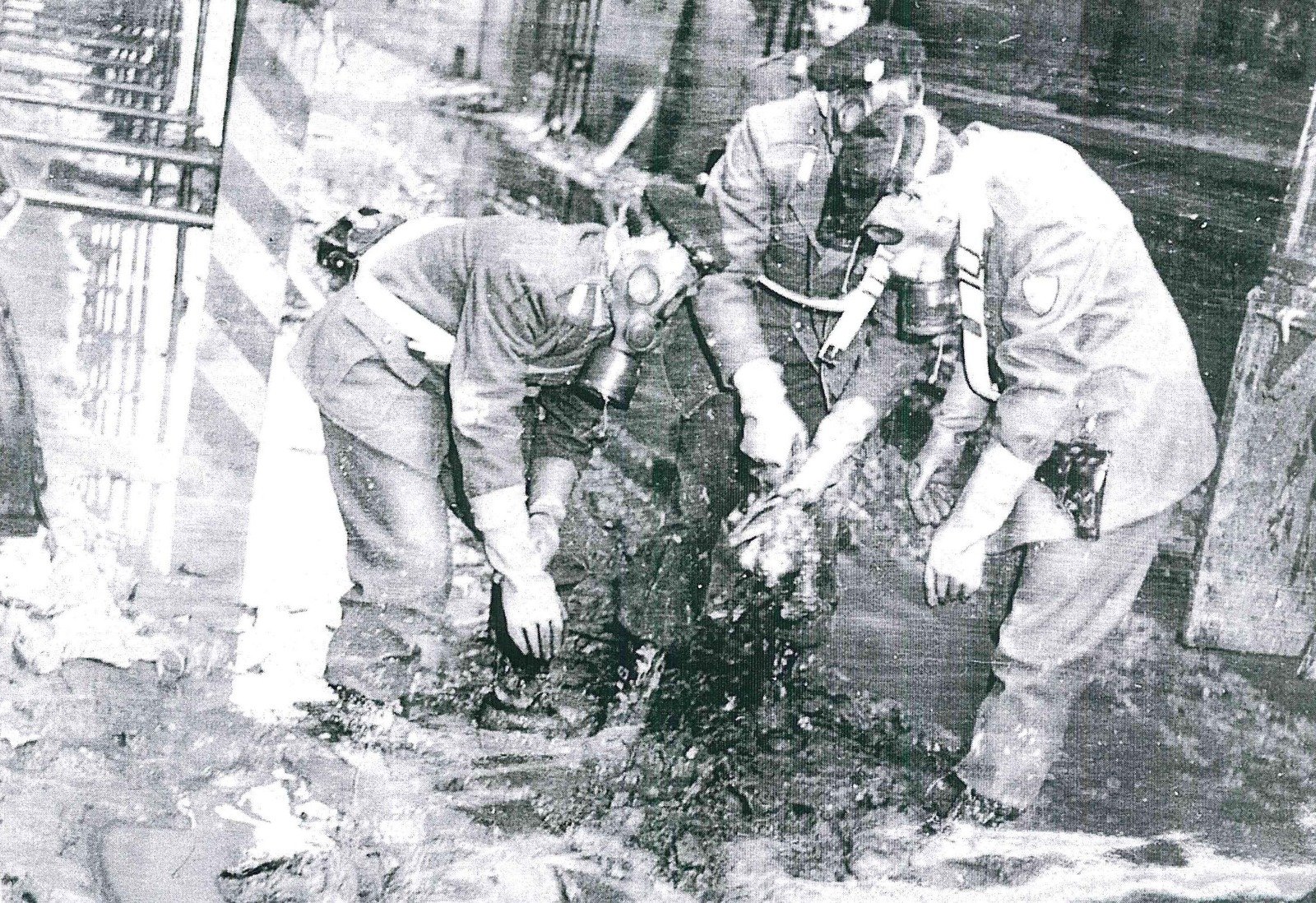 Angeli del fango omaggio ai Carabinieri dell'alluvione di Firenze del '66 