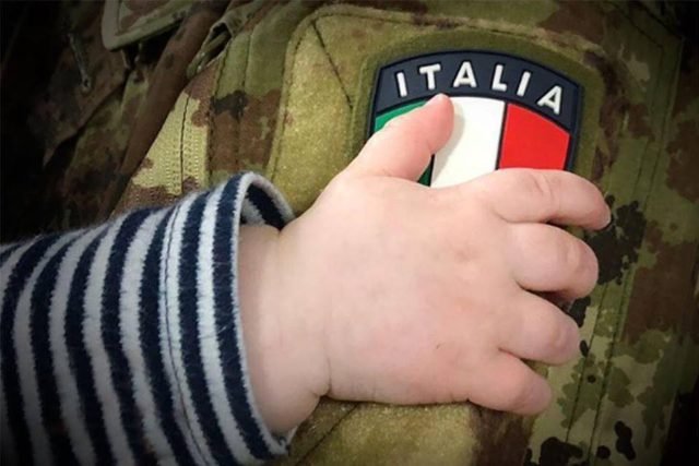 Auguri a tutti i papà in uniforme e al personale della Difesa