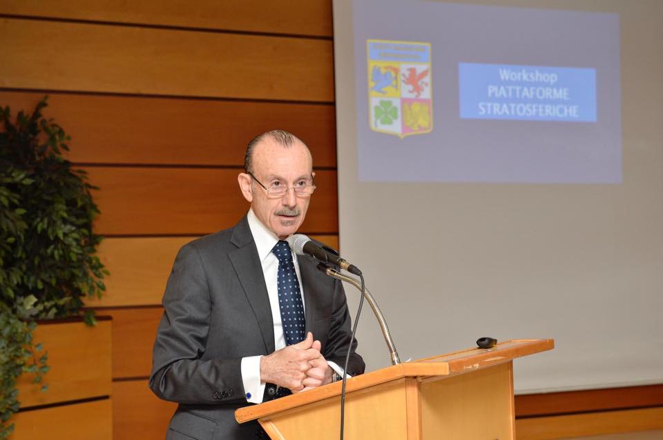 Questa mattina sono intervenuto al primo workshop dedicato alle piattaforme stratosferiche aeronautica militare angelo tofalo sottosegretario ministro difesa (1)
