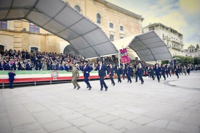 sottosegretario di stato alla difesa angelo tofalo al raduno nazionale bersaglieri