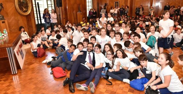 spieghiamo le ali storia del volo leonardo da vinci bambini elementari angelo tofalo sottosegretario ministro difesa palazzo aeronautica roma