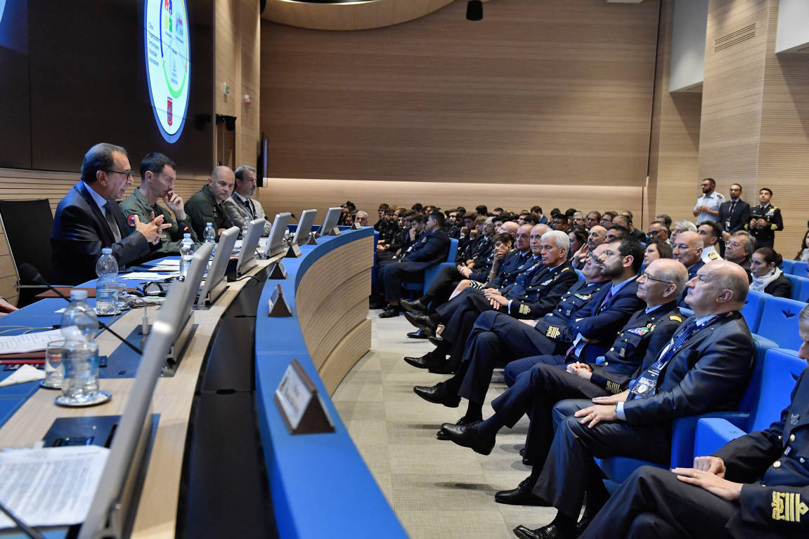 Aeronautica Militare - Innovation Day 2019 - l'intervento di Angelo Tofalo Sottosegretario di Stato alla Difesa
