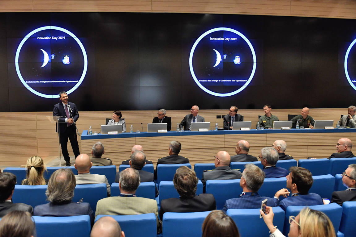 Aeronautica Militare - Innovation Day 2019 - l'intervento di Angelo Tofalo Sottosegretario di Stato alla Difesa