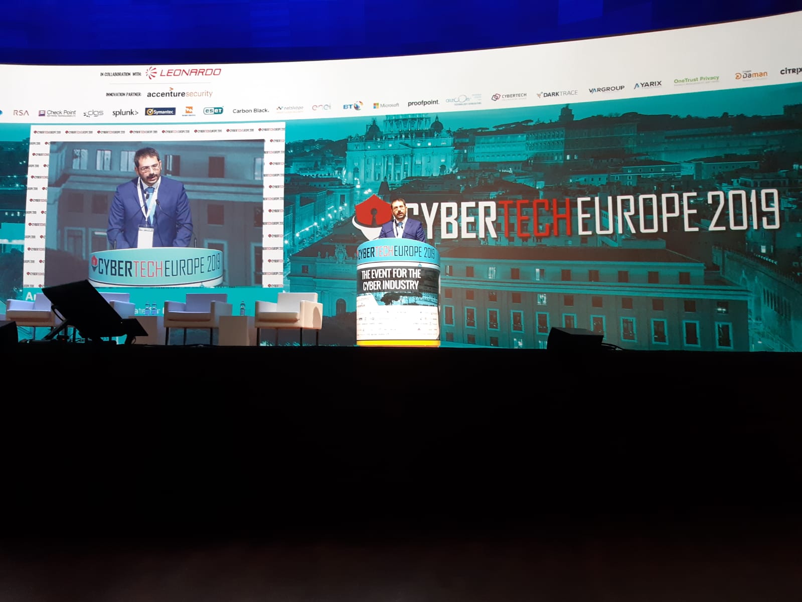 Il Sottosegretario di Stato al Ministero della DIfesa Angelo Tofalo interviene al Cybertech Europe 2019