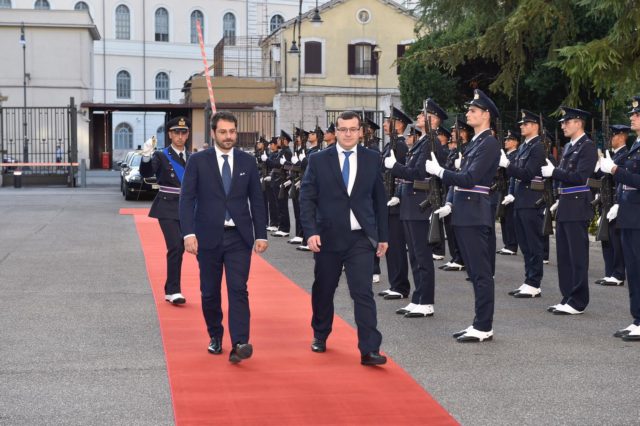 Sottosegretario di Stato Angelo Tofalo con il Vice Ministro Difesa della Lituana Sottosegretario di Stato Angelo Tofalo con il Vice Ministro Difesa della Lituana