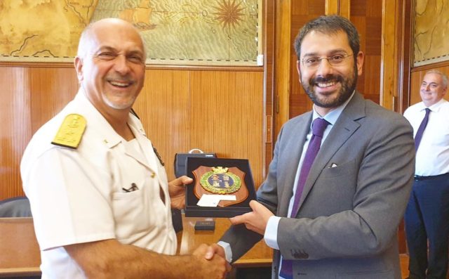 sottosegretario di stato alla difesa angelo tofalo e l'ammiraglio ruggiero di biase Nasce il Comando Operativo di Vertice la Difesa contro la minaccia cibernetica