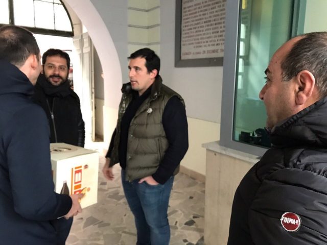 angelo tofalo visita caserme provincia napoli e salerno per auguri natale (2) Visita in alcune caserme dell'Arma dei Carabinieri in Campania