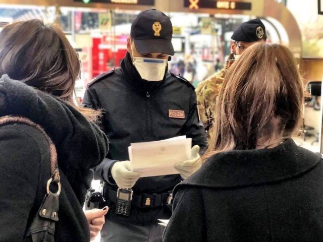Continuano i controlli di polizia per il contenimento del contagio COVID-19 (5)