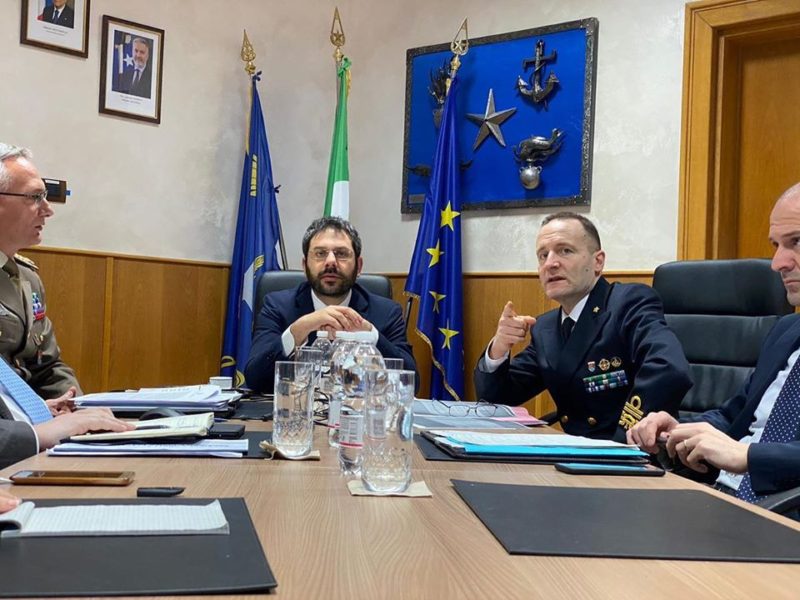 Il Sottosegretario di Stato Angelo Tofalo si occupa del personale civile della Difesa