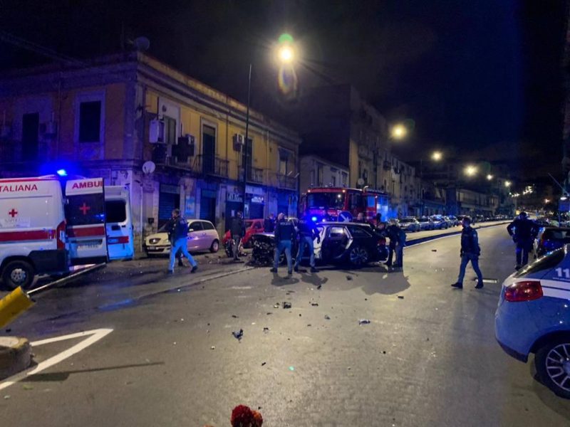 napoli rapina ucciso poliziotto incidente