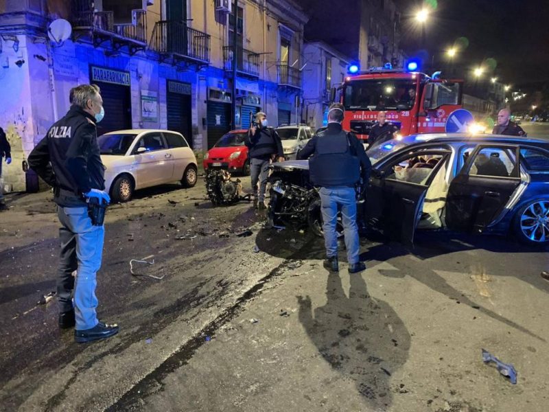 napoli rapina ucciso poliziotto incidente