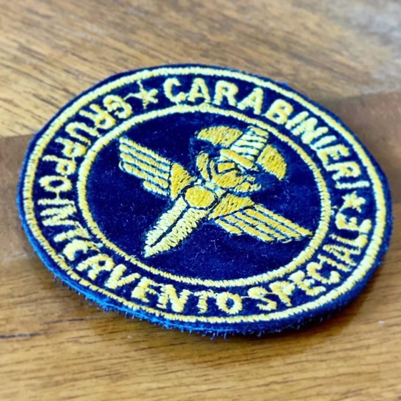 Il G.I.S. dei Carabinieri​ riceve la Bandiera di Guerra