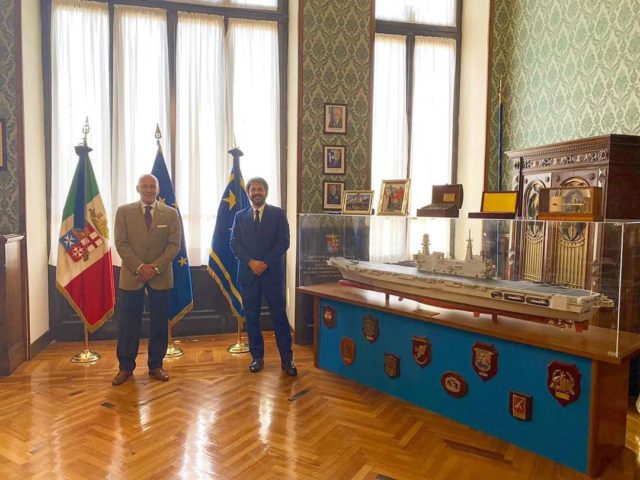 Il Sottosegretario di Stato, On. Angelo tofalo, incontra il Capo di Stato Maggiore della Marina Militare, Amm. Sq. Giuseppe Cavo Dragone