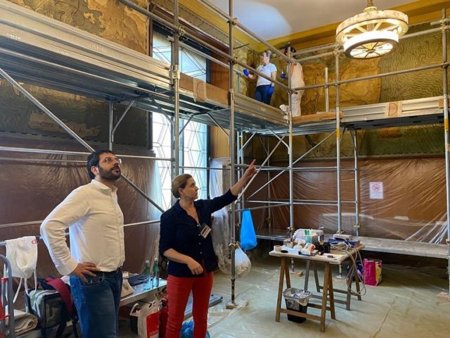 Angelo Tofalo avvia il restauro dipinti Palazzo Aeronautica