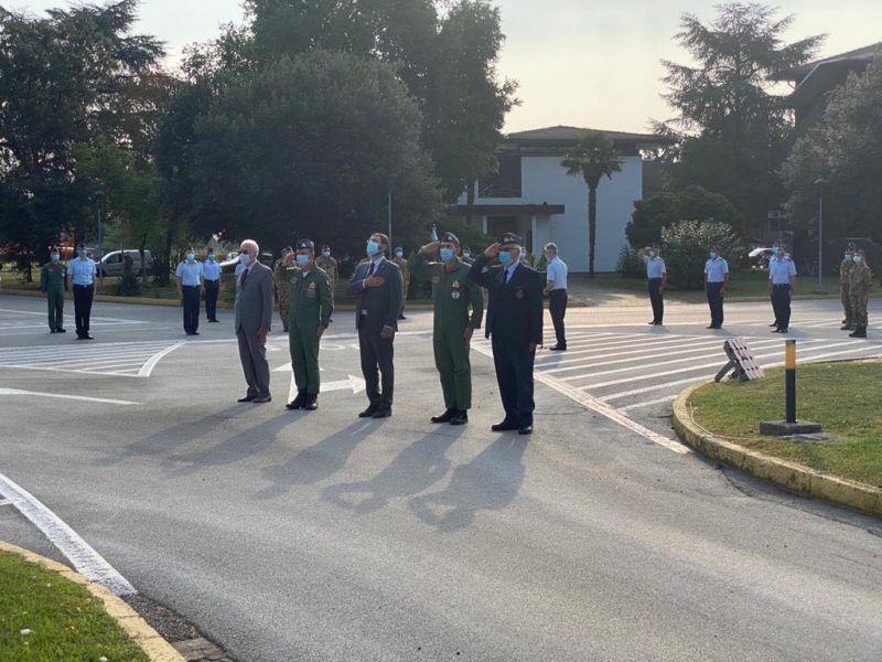 Angelo Tofalo ad Istrana all'alzabandiera con il 51esimo stormo