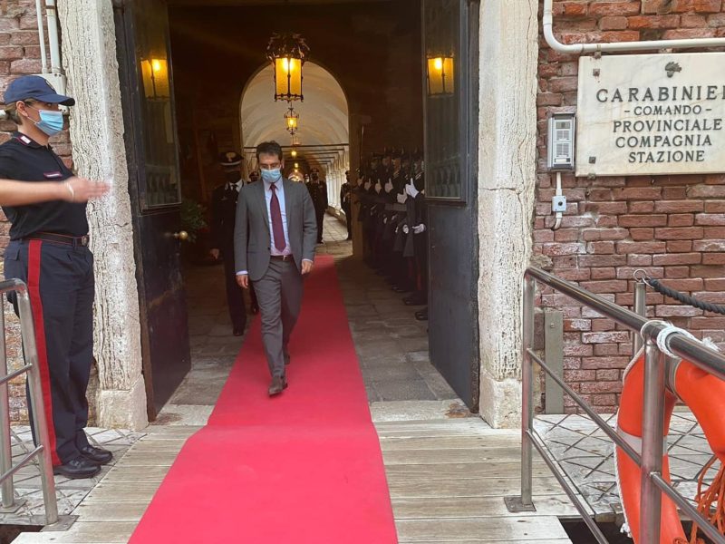Il Sottosegretario Tofalo visita il Comando Provinciale Carabinieri di Venezia