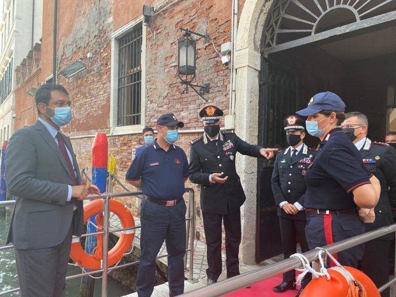 Il Sottosegretario Tofalo visita il Comando Provinciale Carabinieri di Venezia