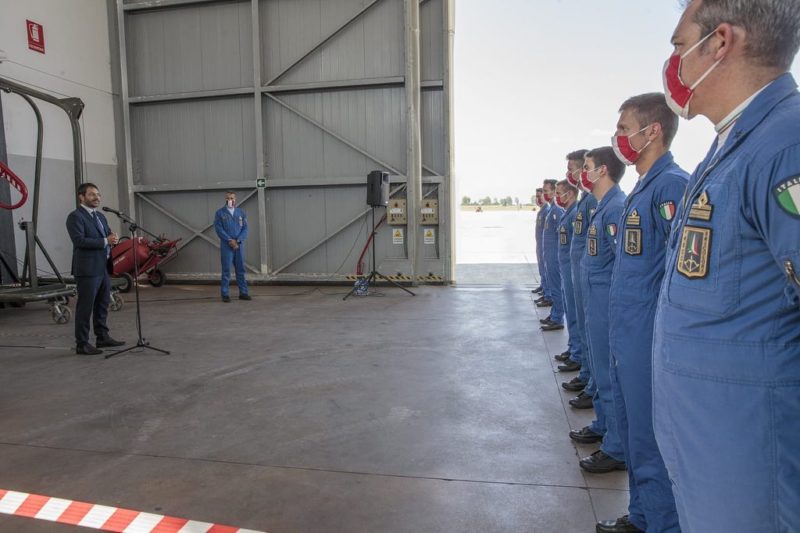 Il Sottosegretario alla Difesa Tofalo visita la Base Aerea di Rivolto