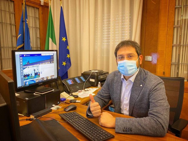 Tofalo negativo al tampone Sto bene, finalmente torno in ufficio