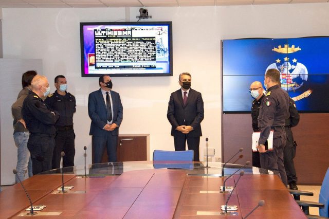 Mari sicuri, protetti e puliti grazie alla Marina Militare Mari sicuri, protetti e puliti grazie alla Marina Militare