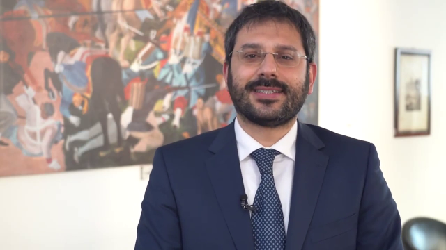 Angelo Tofalo smonta le falsità del corriere della sera su case e alloggi