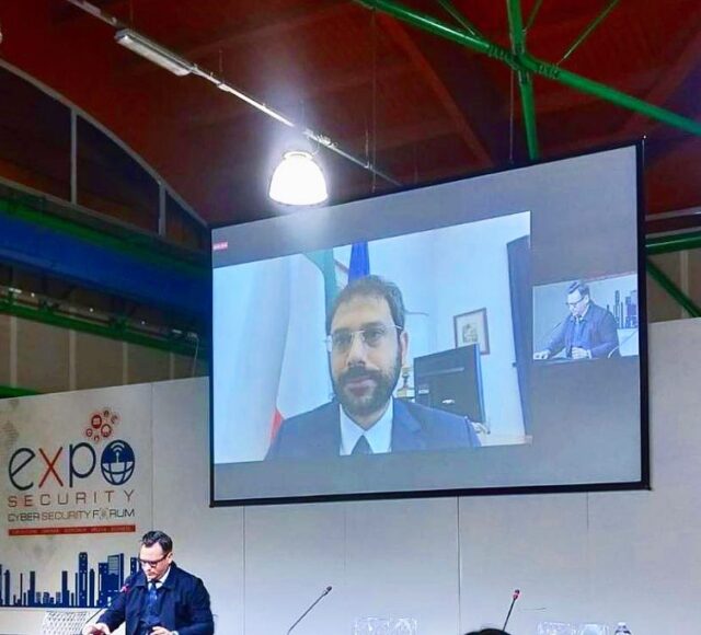 Expo Security di Pescara Angelo Tofalo al Cyber Security forum