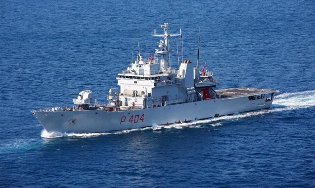Marina Militare efficienza e preparazione nel soccorso alla nave cargo Xelo Marina Militare efficienza e preparazione nel soccorso alla nave cargo Xelo